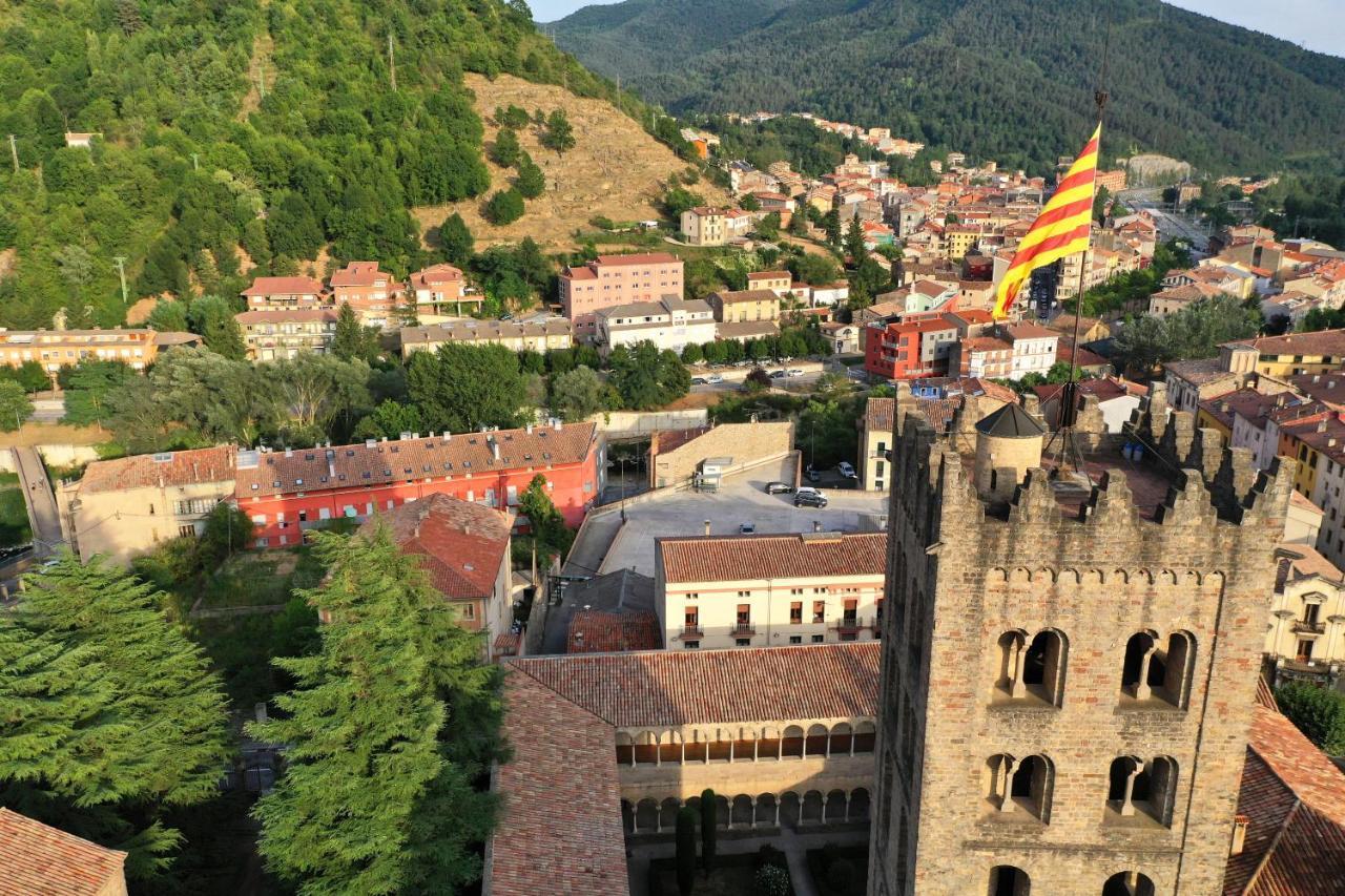 La Trobada Hotel Sport Ripoll Buitenkant foto