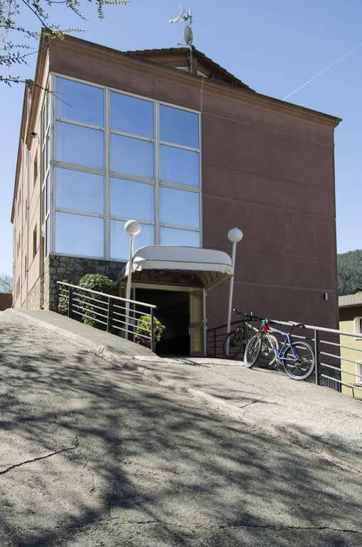 La Trobada Hotel Sport Ripoll Buitenkant foto
